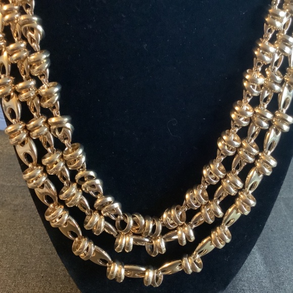 Vintage Givenchy Necklace & Earrings - Picture 3 of 9